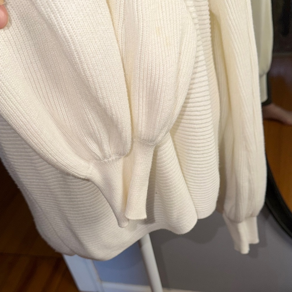 1. State Women's white  V-Neck Sweater - Picture 5 of 7